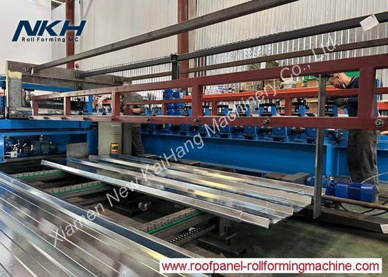 Roof Panel Roll Forming Machine with Stacker 20-25m/min Customizable