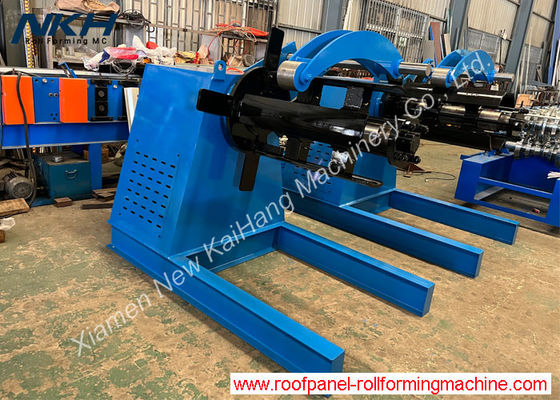 주문 롤 포멀에서 랙, 수력, 구동 모터인 7Tons 부하 용량 X800MM 입력 언코일러 /De-coiler online manufacture