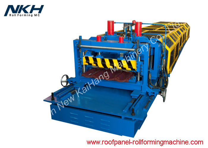 PLC Control Roof Tile Roll Forming Machine , Roof Profiling Machine CE Approved